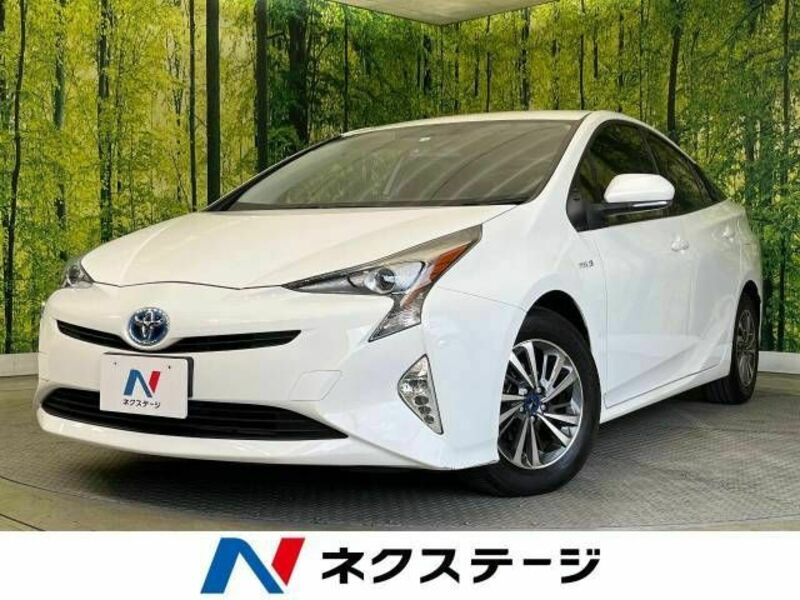 TOYOTA　PRIUS