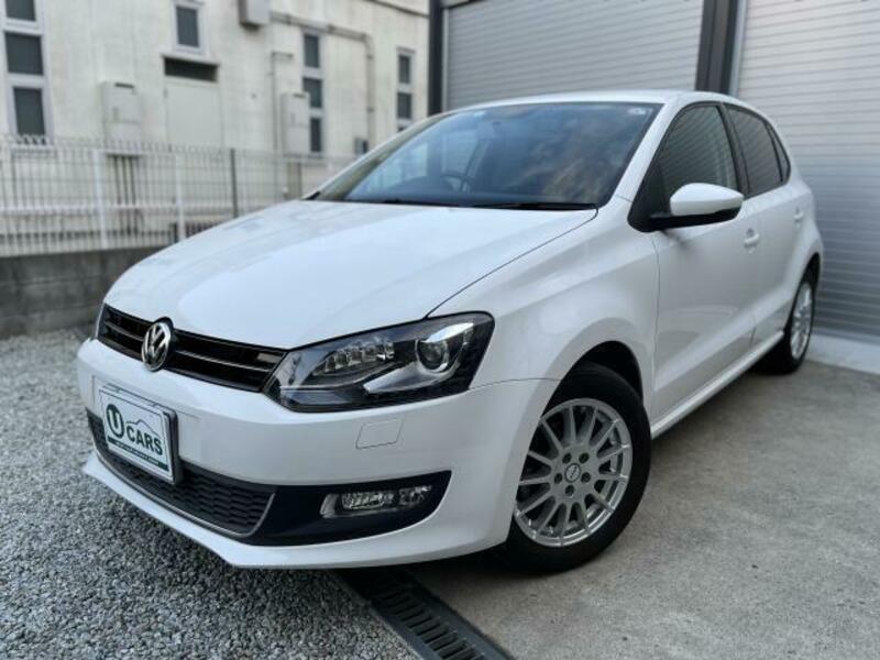 VOLKSWAGEN　POLO