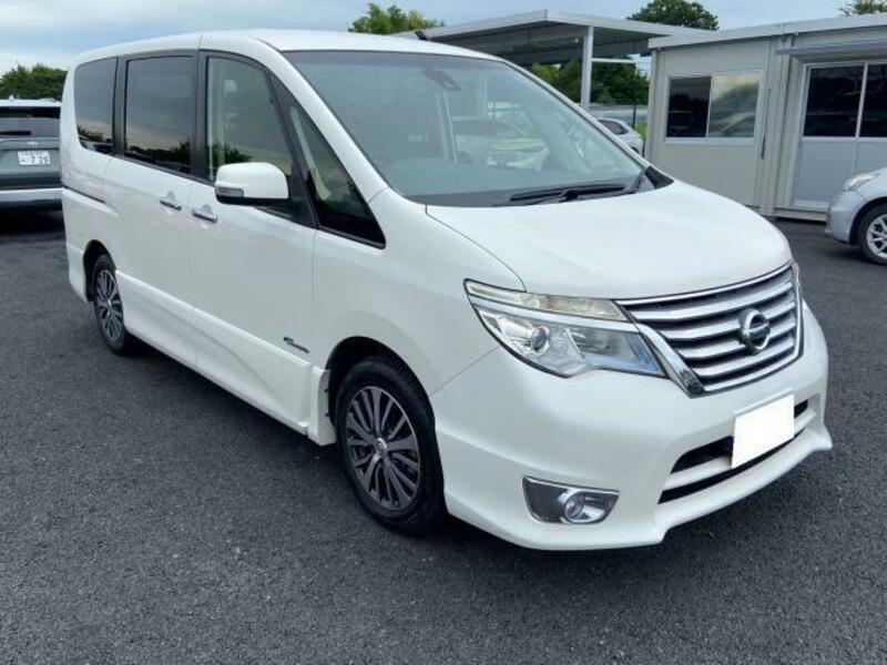 NISSAN　SERENA