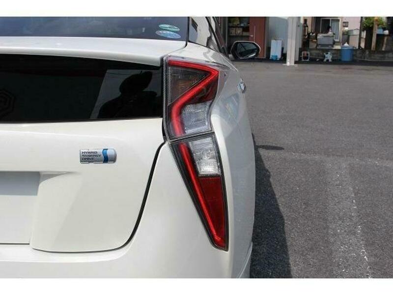 PRIUS-7