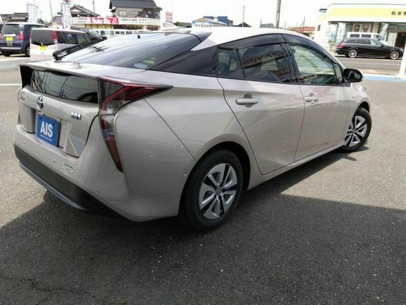 PRIUS-1