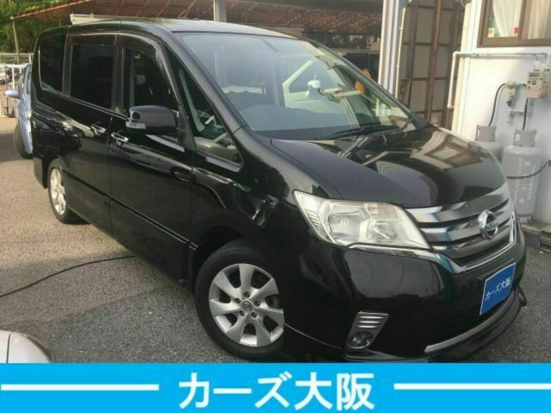 NISSAN　SERENA