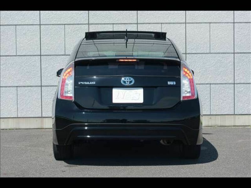 PRIUS-3