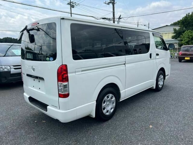 HIACE VAN-6