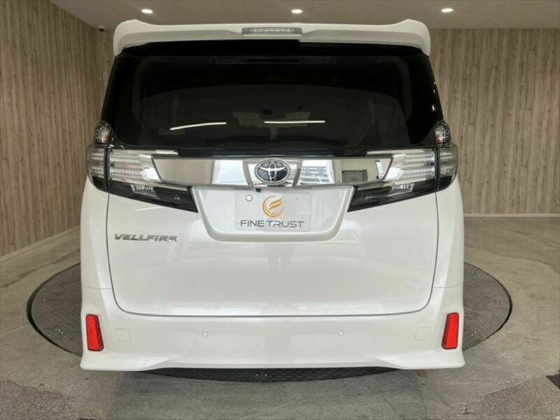 VELLFIRE-18