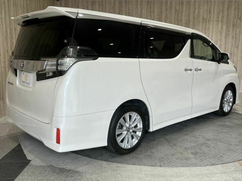 VELLFIRE-19