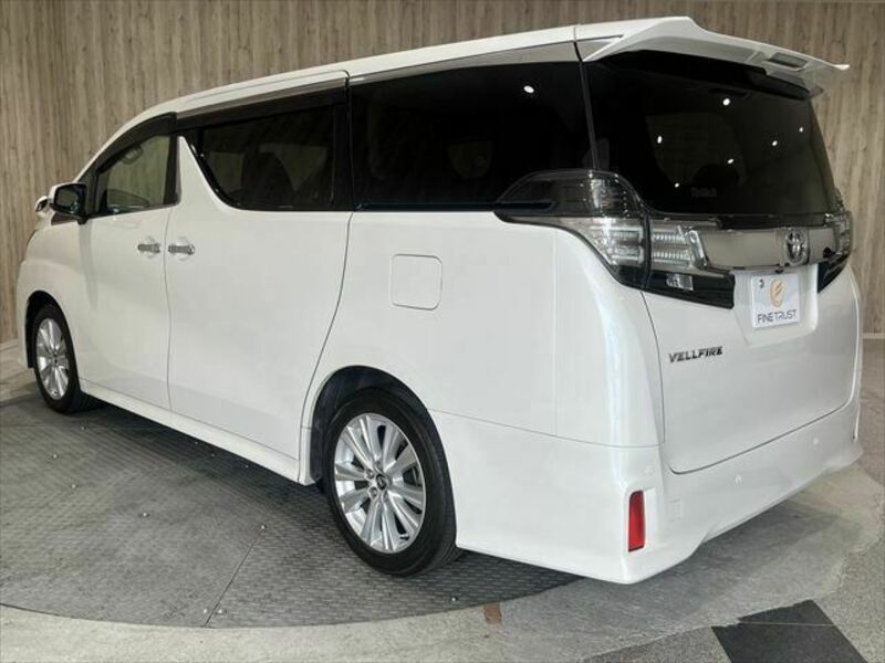 VELLFIRE-20