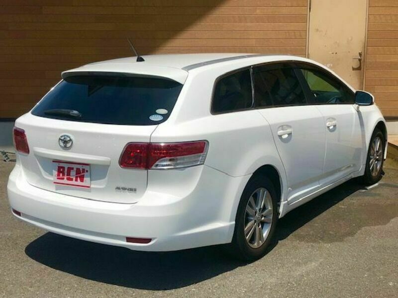 AVENSIS WAGON-2