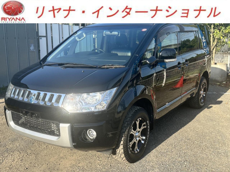 MITSUBISHI　DELICA D5