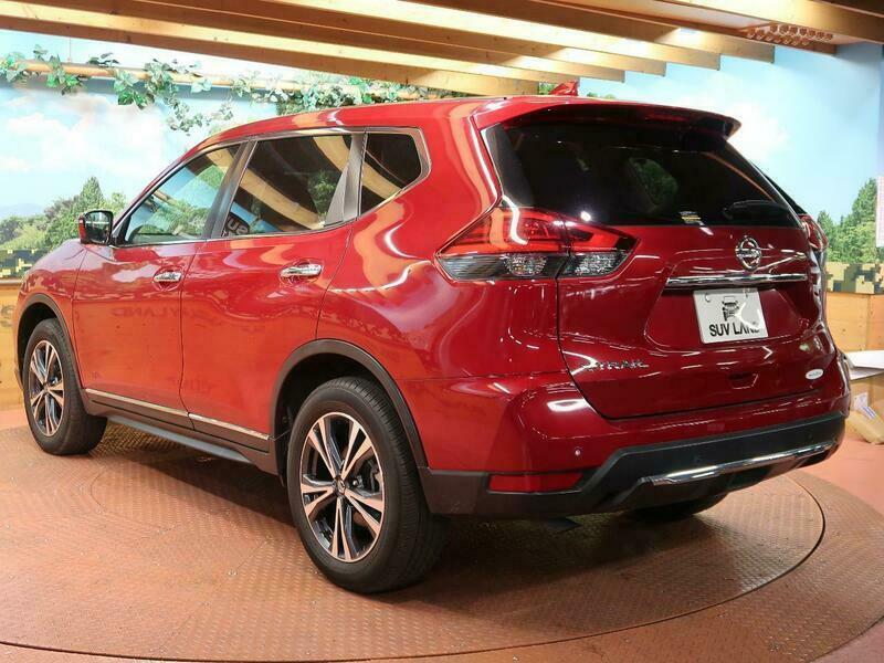 X-TRAIL
