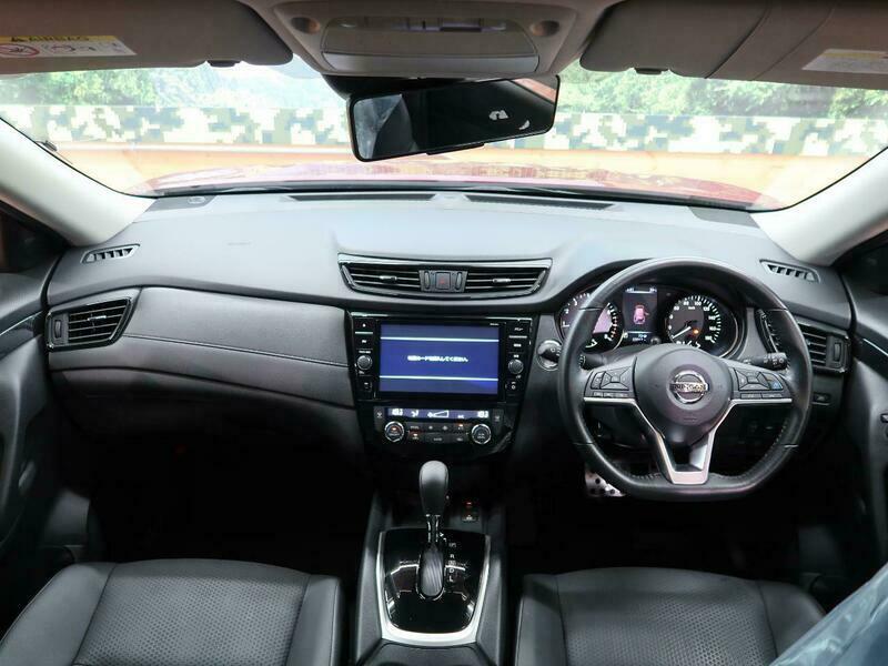 X-TRAIL