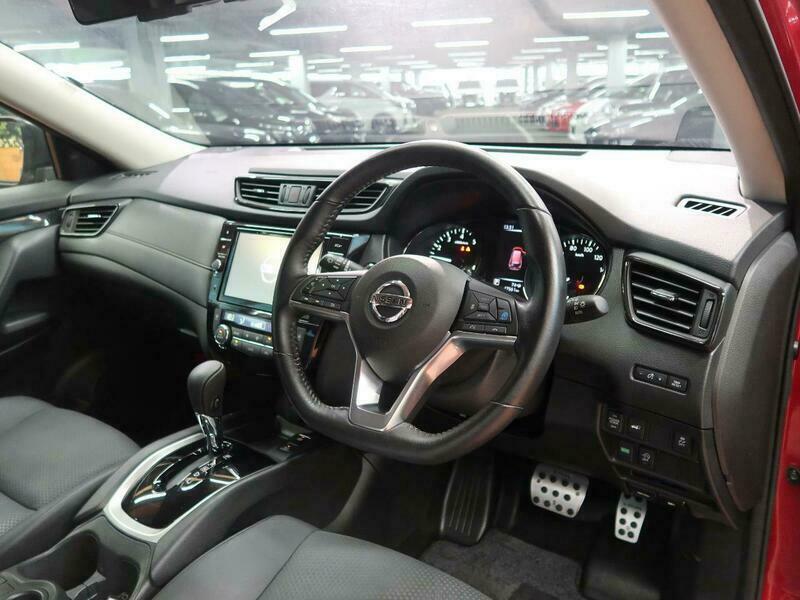 X-TRAIL