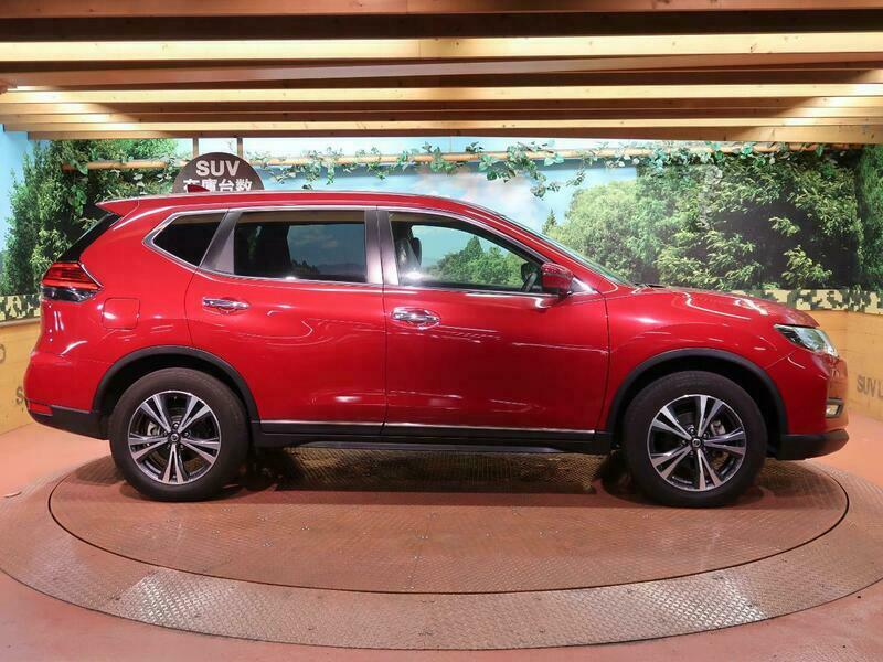 X-TRAIL