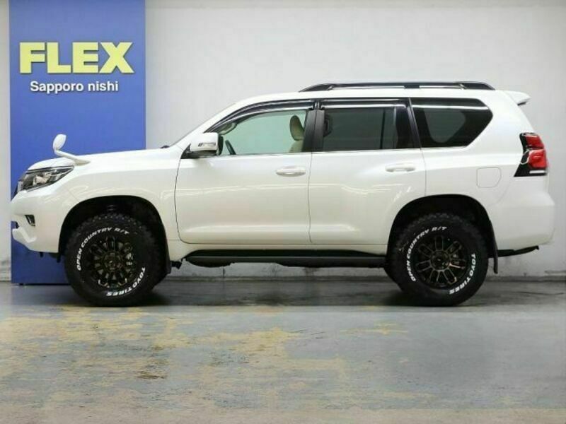 LAND CRUISER PRADO-4