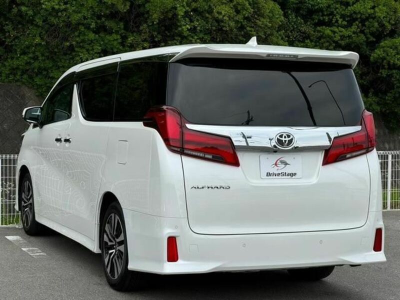 ALPHARD-12