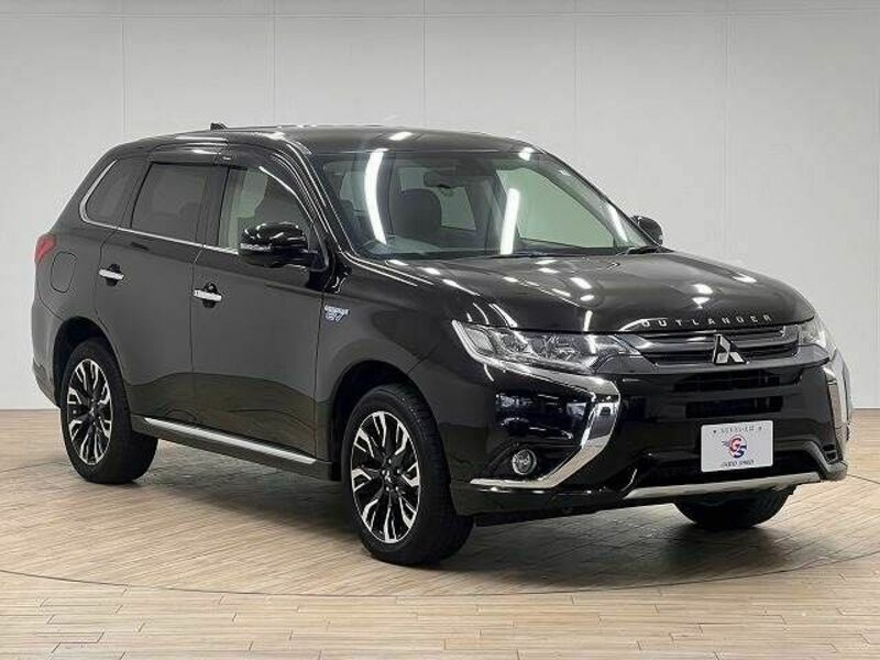 OUTLANDER PHEV-13