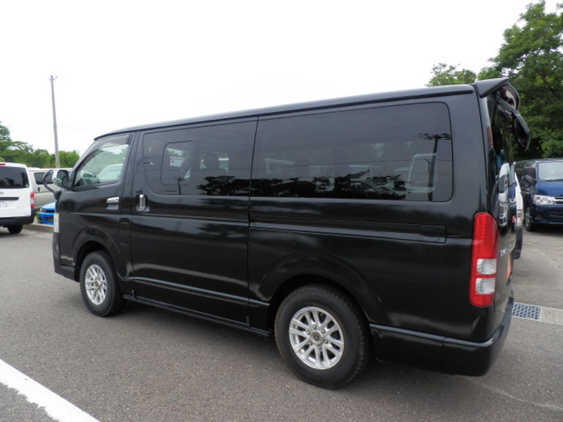 HIACE VAN-10