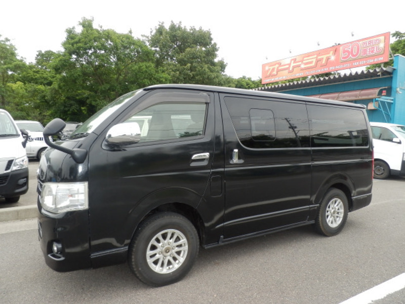 HIACE VAN-12