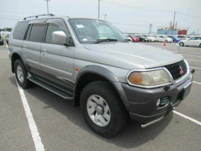 MITSUBISHI　CHALLENGER