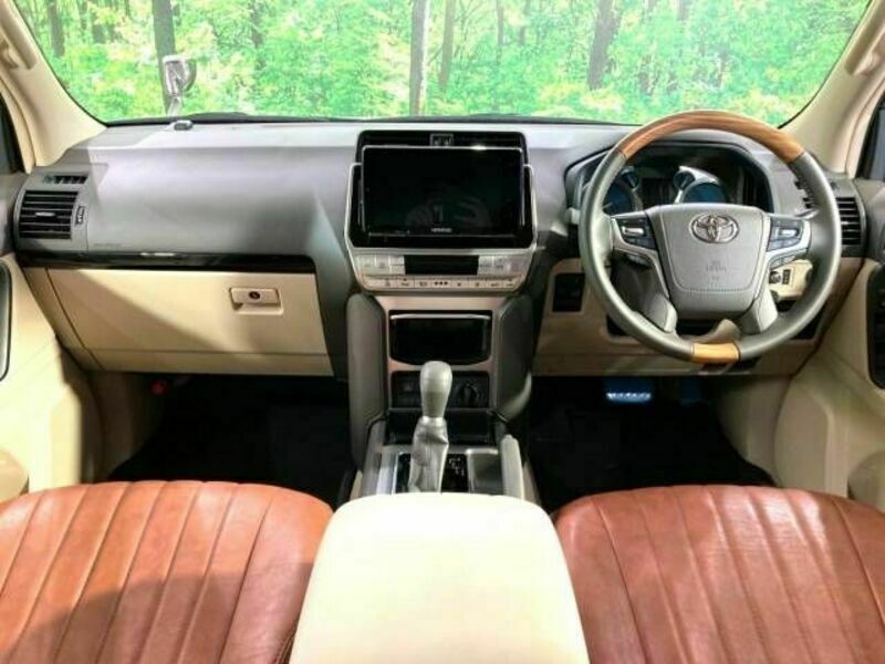 LAND CRUISER PRADO-1