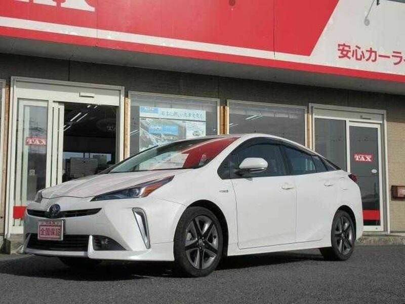 TOYOTA　PRIUS