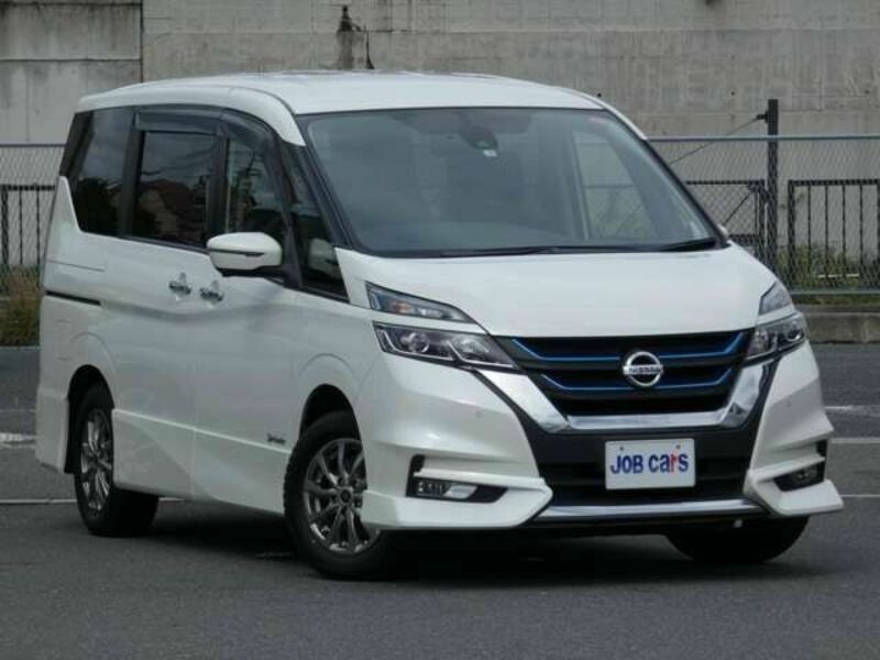 NISSAN　SERENA