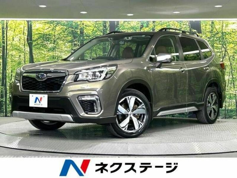 SUBARU　FORESTER