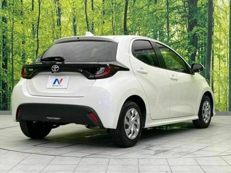 YARIS-17