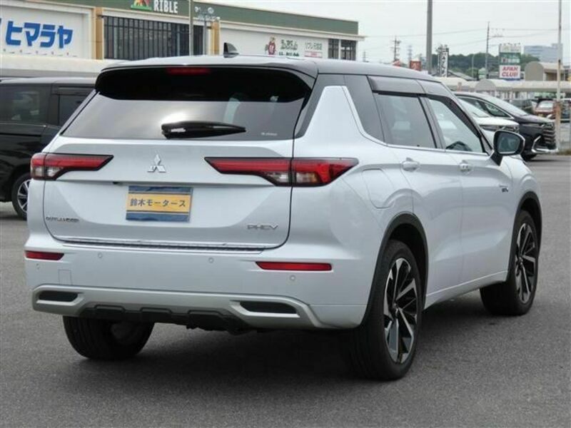 OUTLANDER PHEV-2