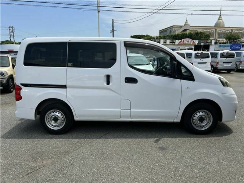 NV200 VANETTE-3