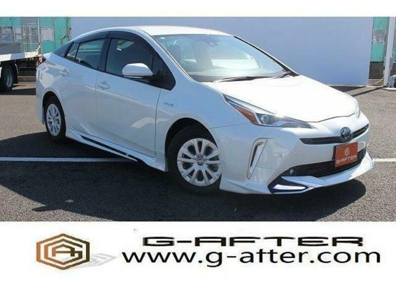 TOYOTA　PRIUS