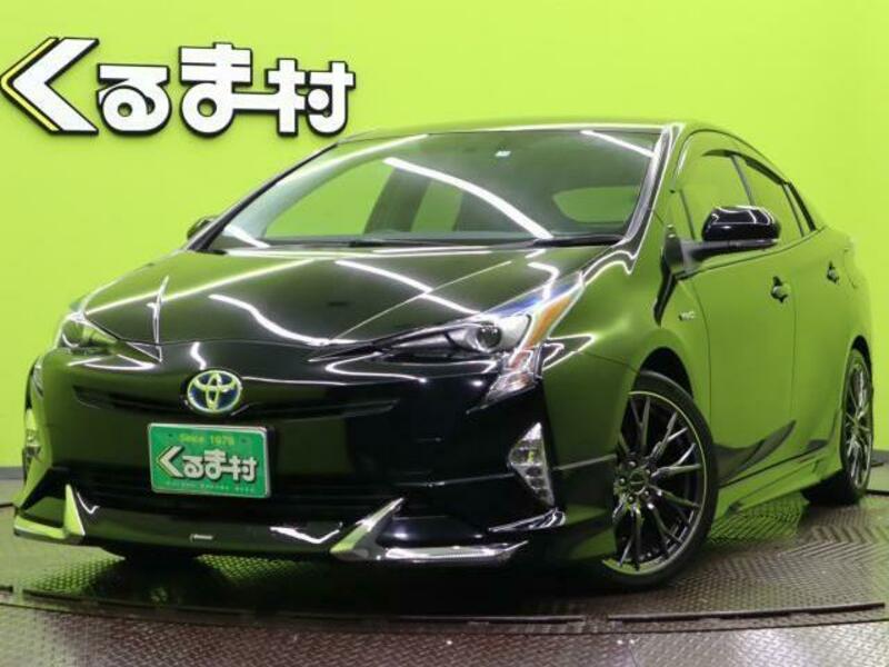 TOYOTA　PRIUS