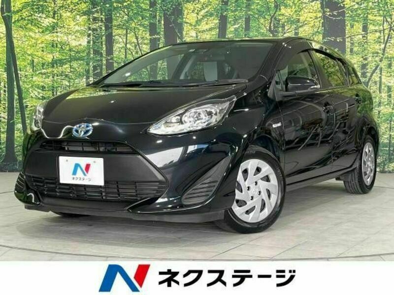 TOYOTA　AQUA