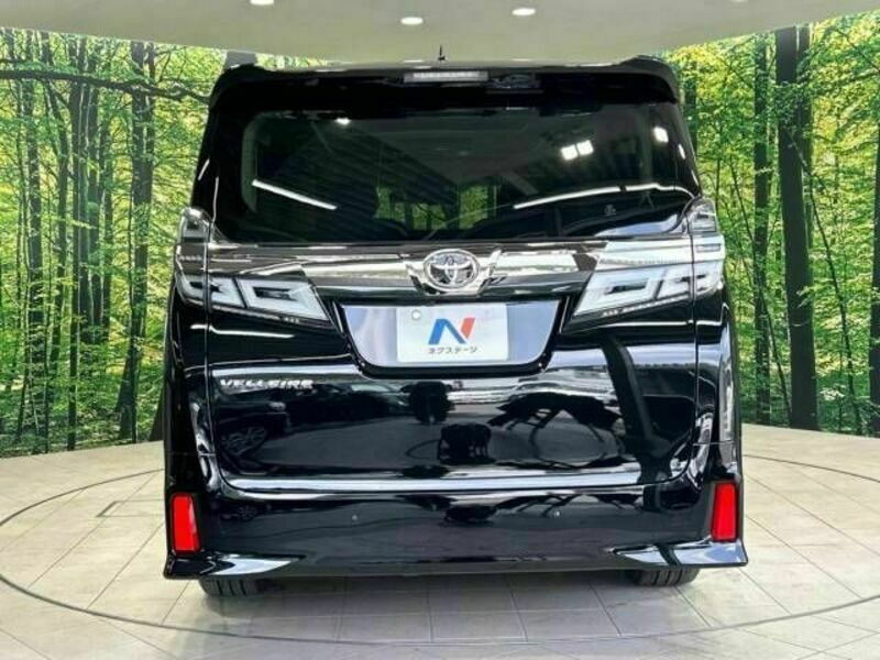 VELLFIRE-16