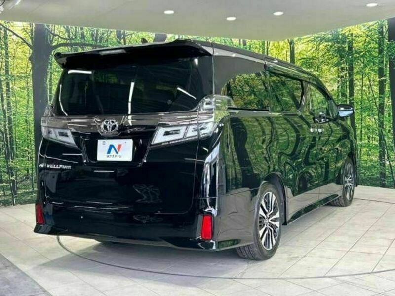 VELLFIRE-18