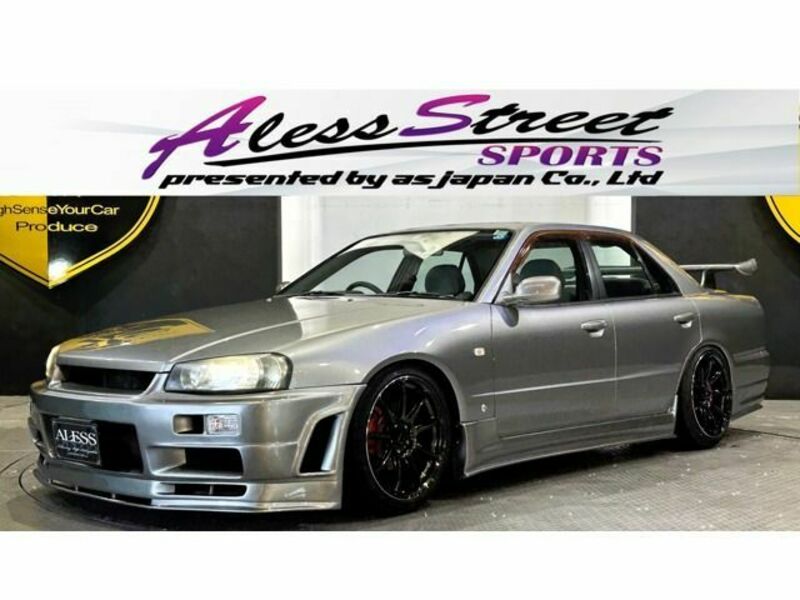 NISSAN　SKYLINE