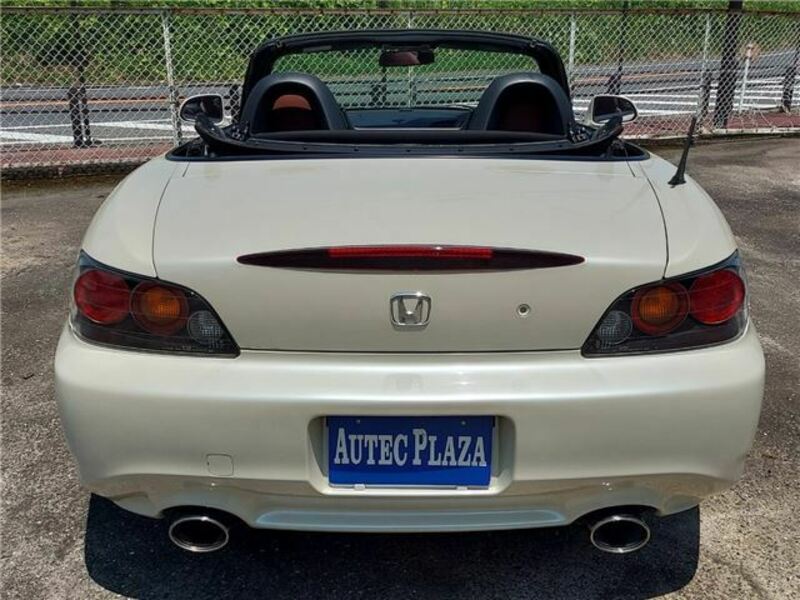 S2000-18