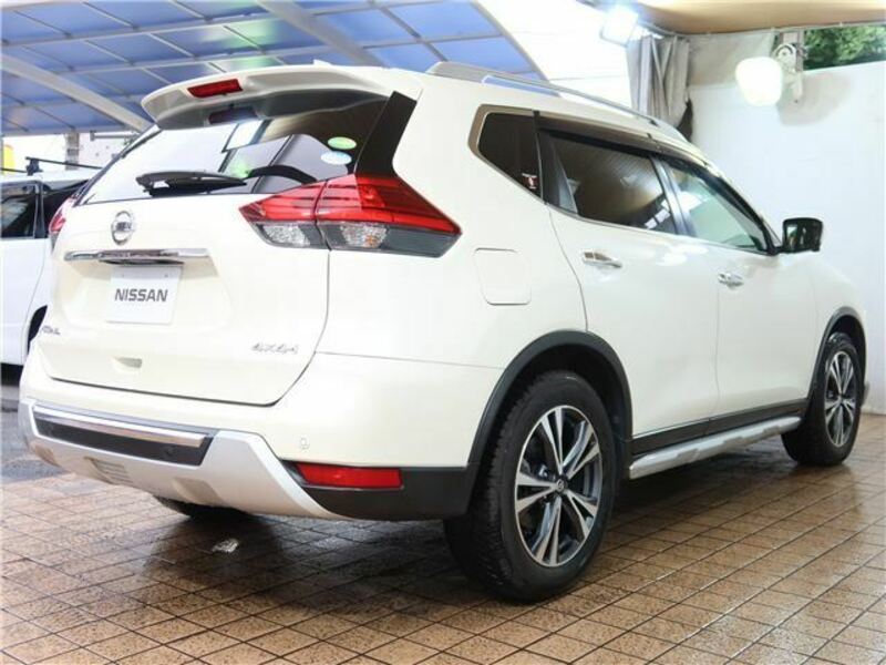 X-TRAIL-16