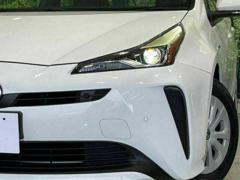 PRIUS-12