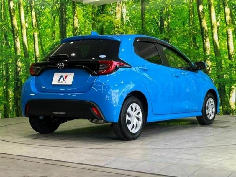 YARIS-17