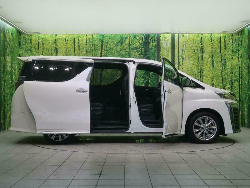 VELLFIRE-18