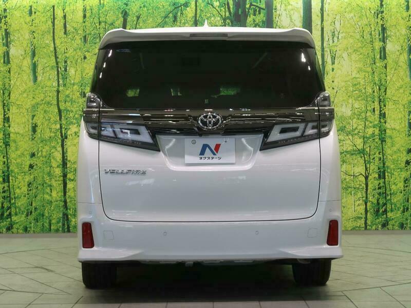 VELLFIRE-7