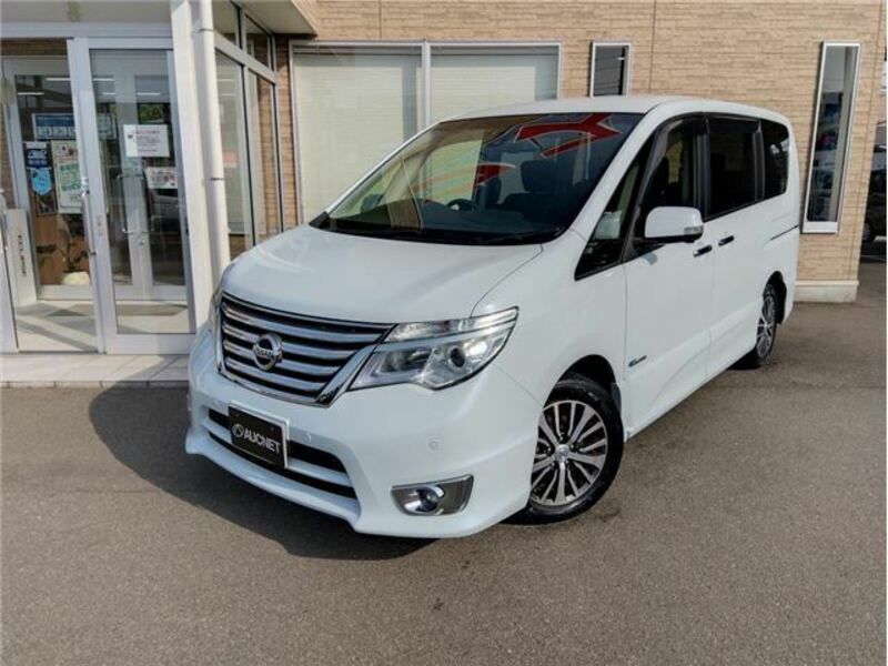 NISSAN　SERENA