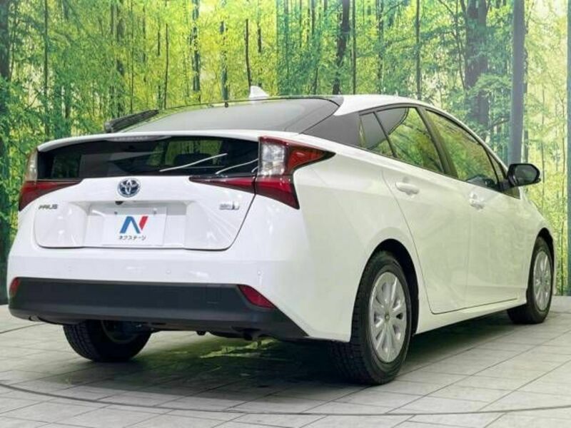 PRIUS-17