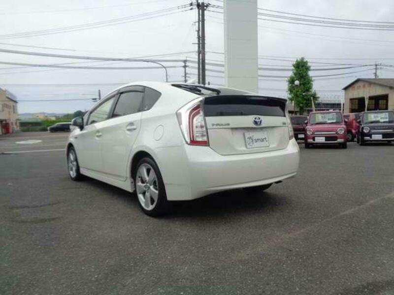 PRIUS-7