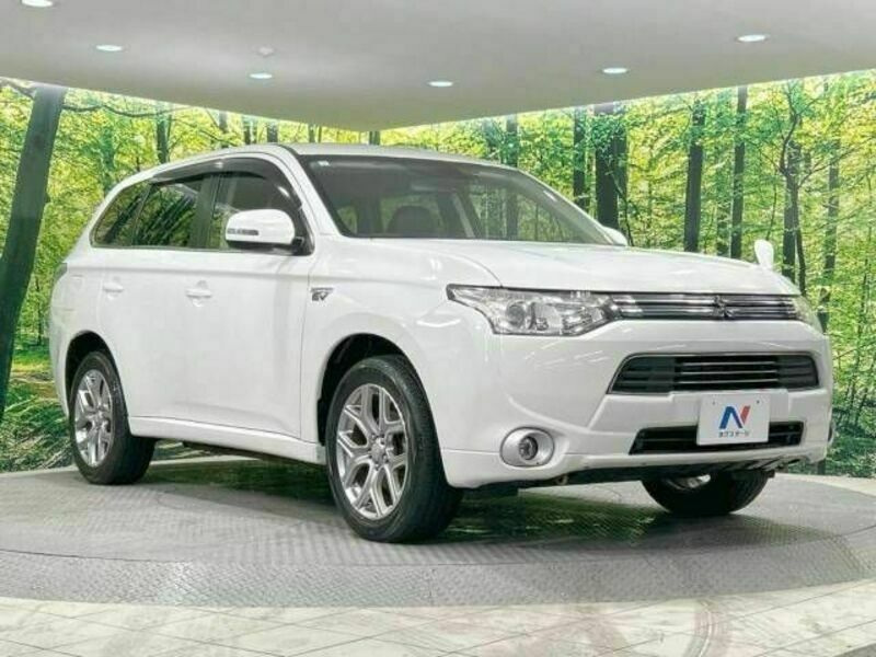 OUTLANDER PHEV-16