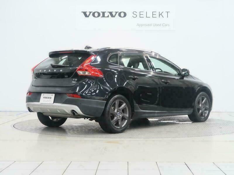 V40