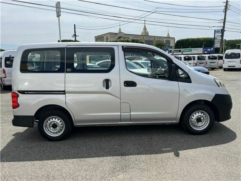 NV200 VANETTE-3