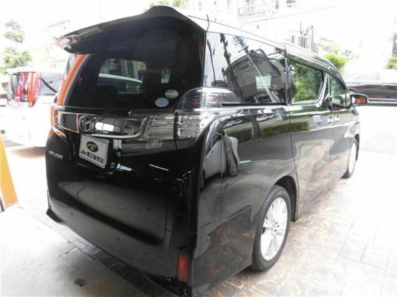 VELLFIRE-2