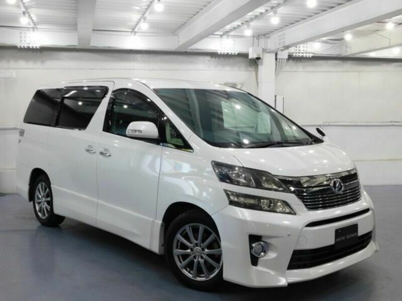 TOYOTA　VELLFIRE